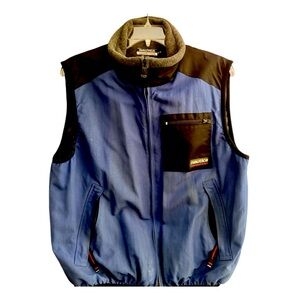 XL Vintage Nautica Blue & Black racing vest. 👀⚓️🌊